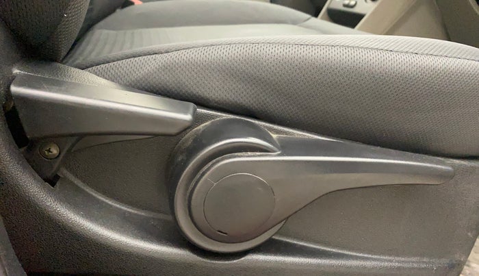 2018 Tata Tiago XZ PETROL, Petrol, Manual, 81,822 km, Driver Side Adjustment Panel