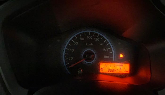 2017 Datsun Redi Go T (O), Petrol, Manual, 35,209 km, Odometer Image