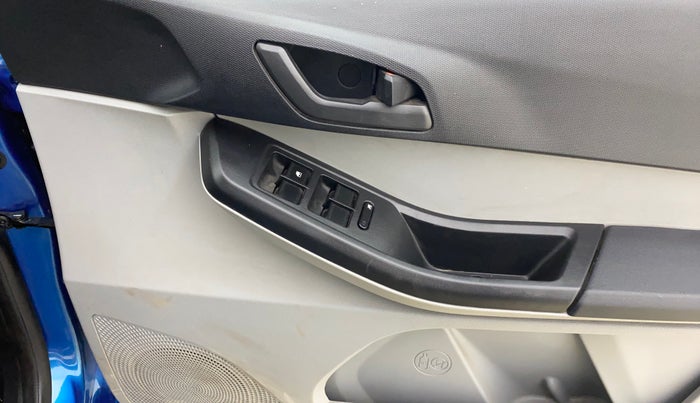 2024 Tata Tiago XT PETROL, Petrol, Manual, 4,702 km, Driver Side Door Panels Control