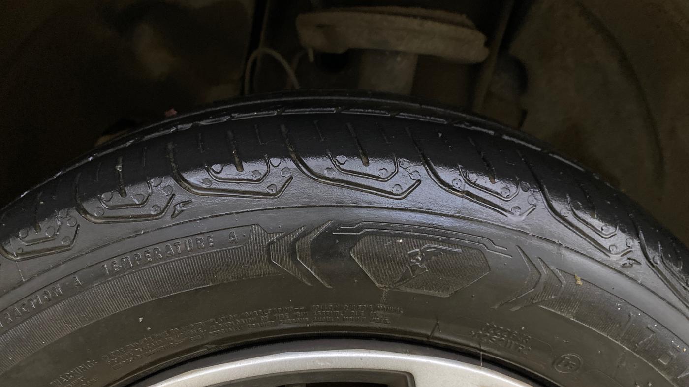 2022 Tata TIGOR XZ PLUS CNG, CNG, Manual, 37,191 km, Left Front Tyre Tread