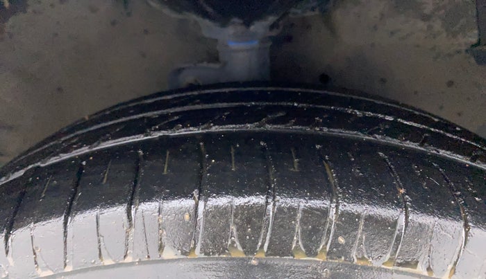 2014 Maruti Celerio VXI, Petrol, Manual, 80,924 km, Right Front Tyre Tread