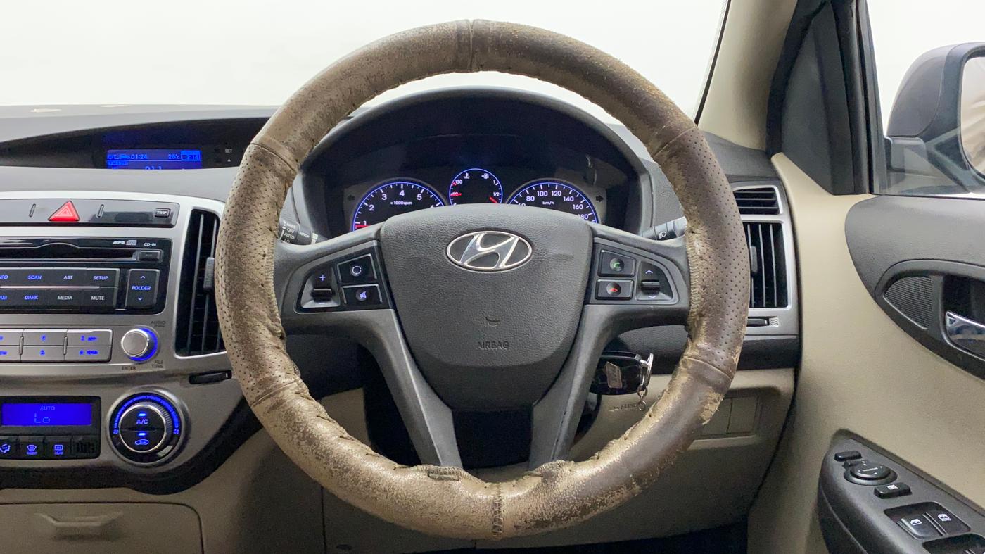 2014 Hyundai i20 SPORTZ 1.2, Petrol, Manual, 57,848 km, Steering Wheel Close Up