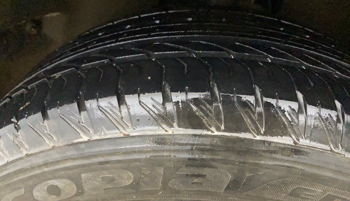 2023 Tata Safari XZA PLUS O DARK EDITION, Diesel, Automatic, 34,482 km, Left Front Tyre Tread