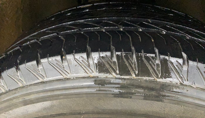 2023 Tata Safari XZA PLUS O DARK EDITION, Diesel, Automatic, 34,482 km, Right Front Tyre Tread