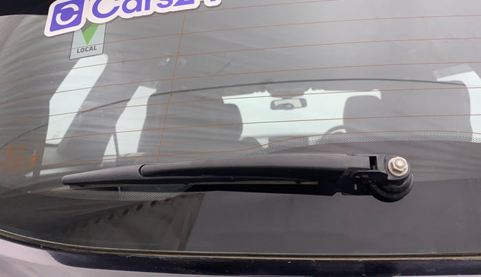 2023 Tata Safari XZA PLUS O DARK EDITION, Diesel, Automatic, 34,482 km, Rear Wiper