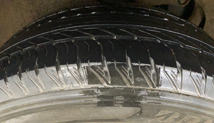 2023 Tata Safari XZA PLUS O DARK EDITION, Diesel, Automatic, 34,482 km, Right Rear Tyre Tread