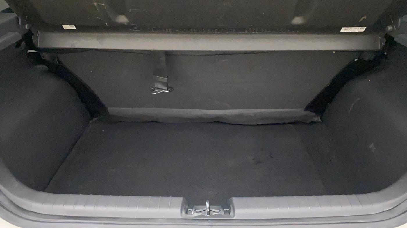 2020 Hyundai GRAND I10 NIOS SPORTZ AMT 1.2 KAPPA VTVT, Petrol, Automatic, 40,882 km, Boot Inside
