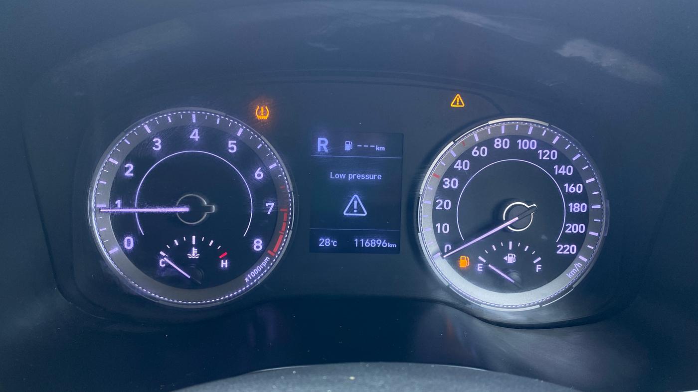2020 Hyundai VENUE SX 1.0 (O) TURBO, Petrol, Manual, 1,16,800 km, Odometer Image
