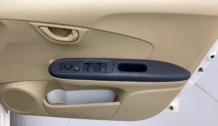 2016 Honda Brio S MT, Petrol, Manual, 79,289 km, Driver Side Door Panels Control