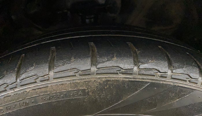 2021 KIA SELTOS X LINE 1.5 DIESEL AT, Diesel, Automatic, 65,474 km, Right Front Tyre Tread