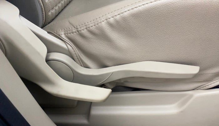 2024 Maruti Ertiga ZXI+ AT SHVS, Petrol, Automatic, 14,033 km, Driver Side Adjustment Panel