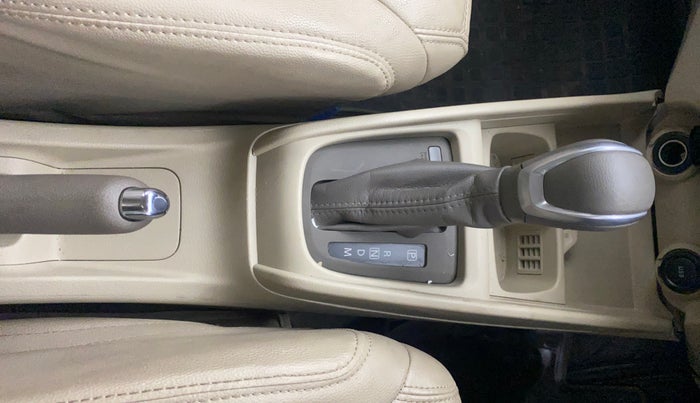 2024 Maruti Ertiga ZXI+ AT SHVS, Petrol, Automatic, 14,033 km, Gear Lever