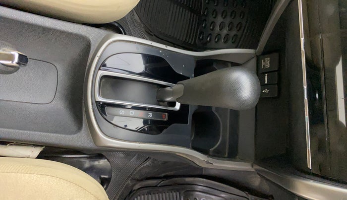 2017 Honda City 1.5L I-VTE V CVT, Petrol, Automatic, 60,476 km, Gear Lever