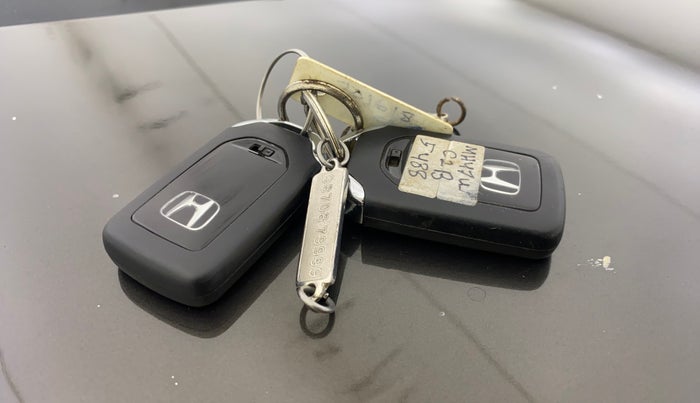 2017 Honda City 1.5L I-VTE V CVT, Petrol, Automatic, 60,476 km, Key Close Up