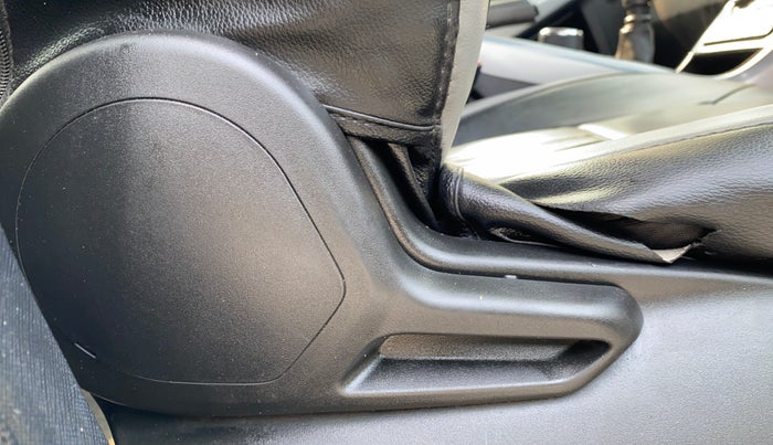 2021 Tata NEXON XM SUNROOF PETROL, Petrol, Manual, 44,740 km, Driver Side Adjustment Panel