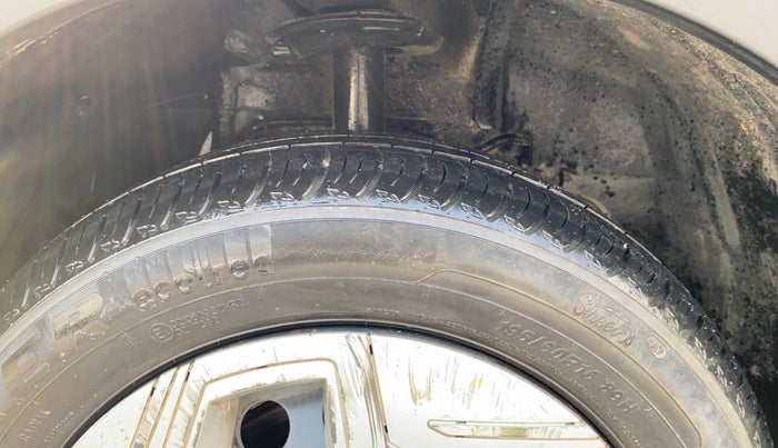 2021 Tata NEXON XM SUNROOF PETROL, Petrol, Manual, 44,740 km, Right Front Tyre Tread
