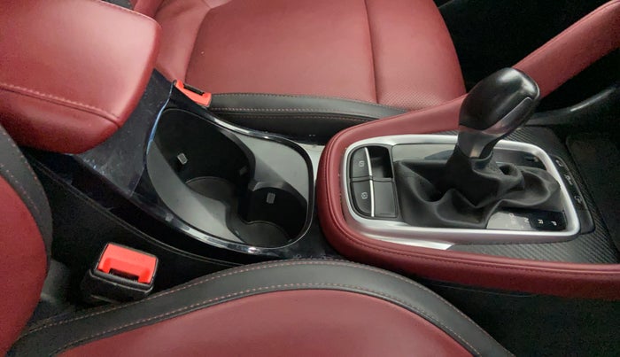 2023 MG ASTOR SAVVY 1.5 CVT S RED, Petrol, Automatic, 23,543 km, Gear Lever