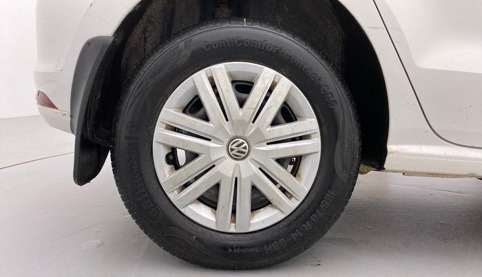 2018 Volkswagen Polo COMFORTLINE 1.0L MPI, Petrol, Manual, 1,01,739 km, Right Rear Wheel