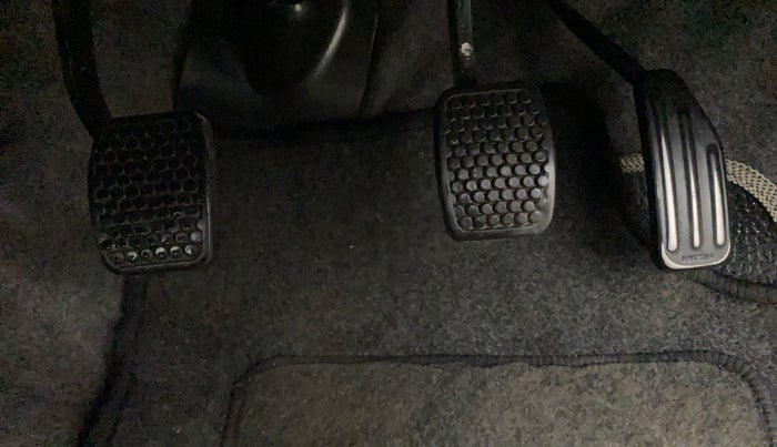 2014 Maruti Alto K10 VXI, Petrol, Manual, 18,996 km, Pedals