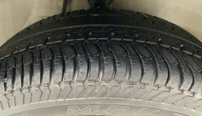 2014 Maruti Alto K10 VXI, Petrol, Manual, 18,996 km, Right Front Tyre Tread