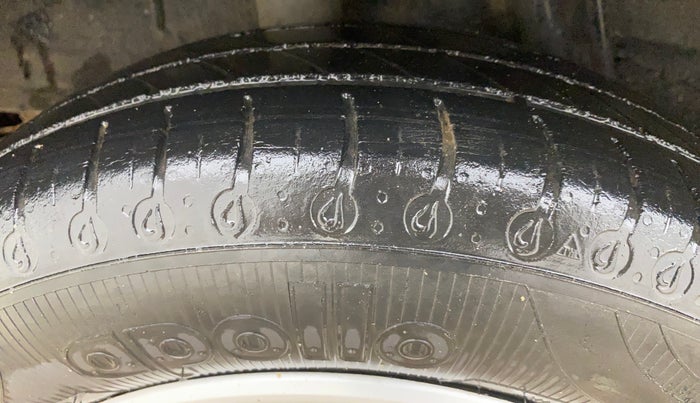 2020 Renault Kwid RXT 0.8, Petrol, Manual, 56,213 km, Right Rear Tyre Tread