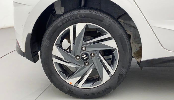 2021 Hyundai NEW I20 ASTA 1.2 MT, Petrol, Manual, 41,402 km, Right Rear Wheel