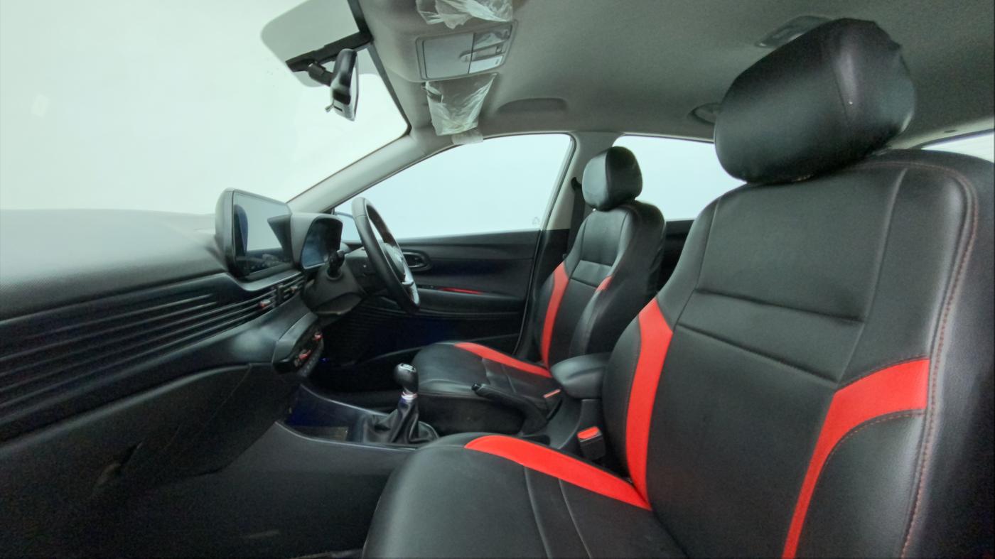 2021 Hyundai NEW I20 ASTA 1.2 MT, Petrol, Manual, 41,402 km, Right Side Front Door Cabin