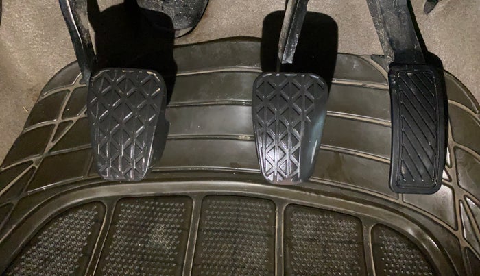 2018 Ford Figo Aspire TITANIUM 1.2 PETROL, Petrol, Manual, 61,125 km, Pedals