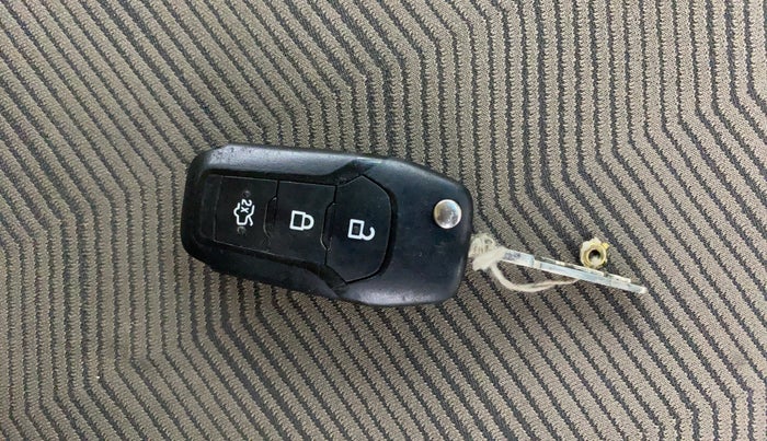 2018 Ford Figo Aspire TITANIUM 1.2 PETROL, Petrol, Manual, 61,125 km, Key Close Up