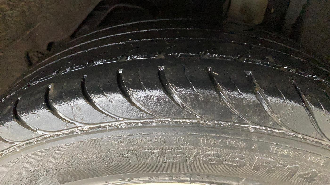 2018 Ford Figo Aspire TITANIUM 1.2 PETROL, Petrol, Manual, 61,440 km, Left Rear Tyre Tread