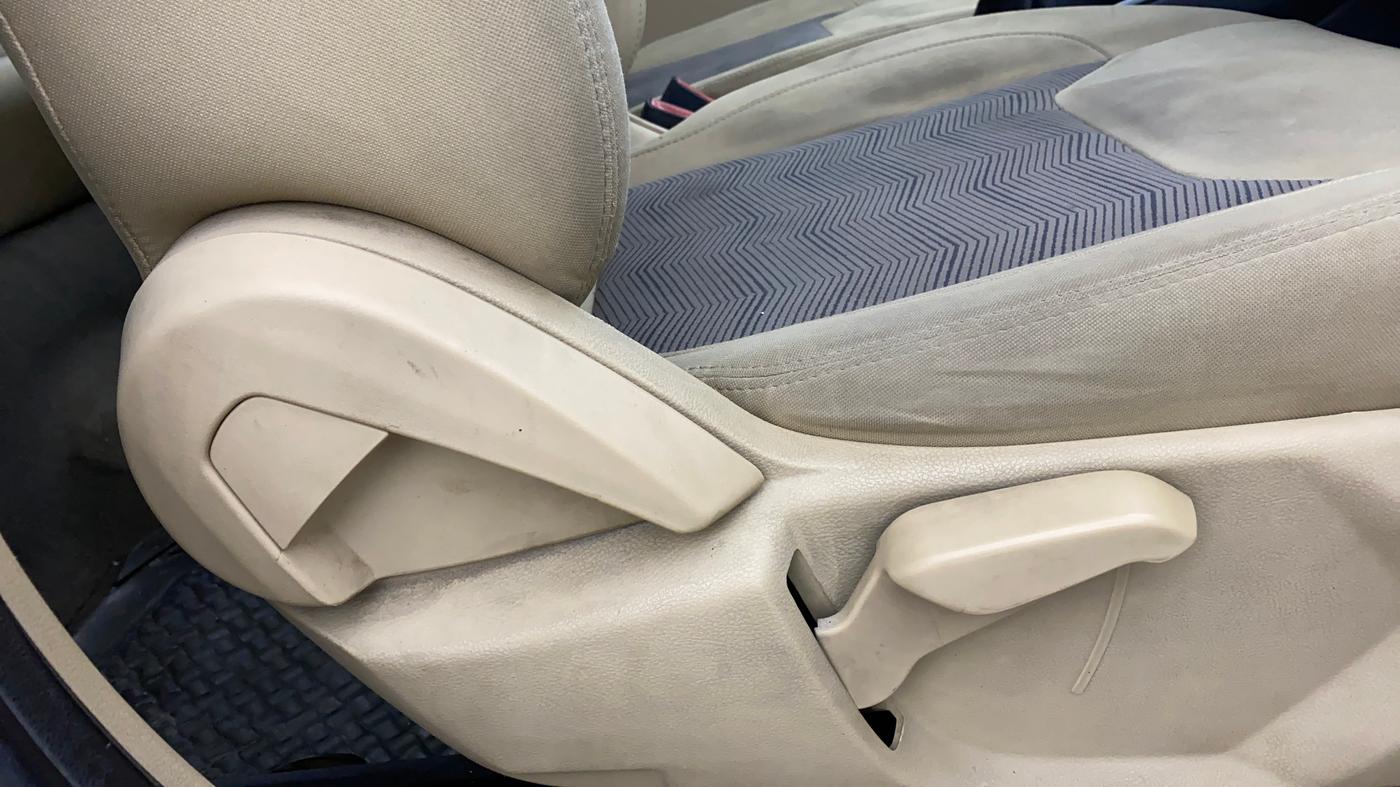 2018 Ford Figo Aspire TITANIUM 1.2 PETROL, Petrol, Manual, 61,440 km, Driver Side Adjustment Panel