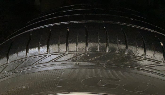 2020 Tata NEXON XZ PLUS PETROL, Petrol, Manual, 98,731 km, Right Rear Tyre Tread