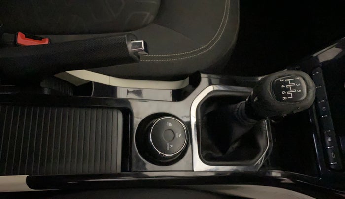 2020 Tata NEXON XZ PLUS PETROL, Petrol, Manual, 98,731 km, Gear Lever