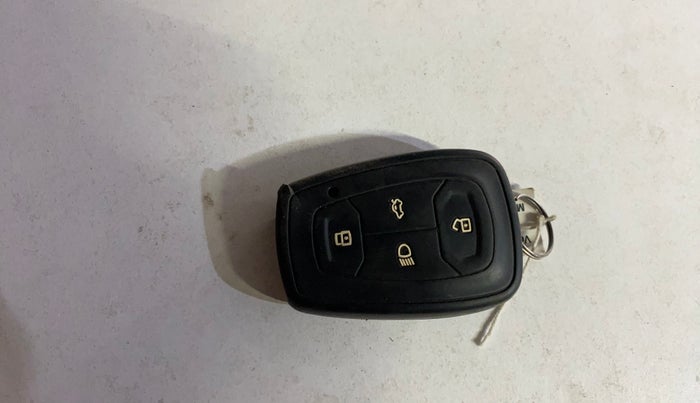 2020 Tata NEXON XZ PLUS PETROL, Petrol, Manual, 98,731 km, Key Close Up