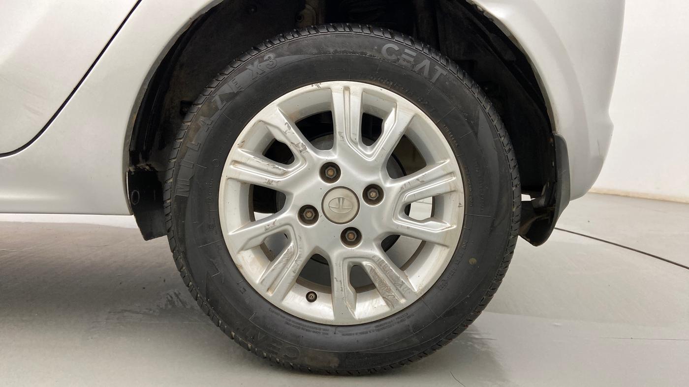2017 Tata Tiago XZA PETROL, Petrol, Automatic, 86,495 km, Left Rear Wheel