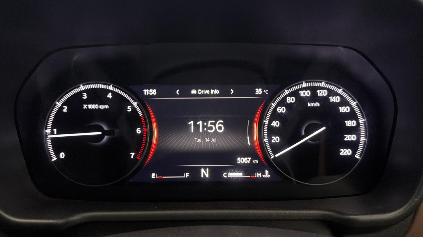 2025 Mahindra SCORPIO-N Z8 Select Petrol MT, Petrol, Manual, 5,055 km, Odometer Image