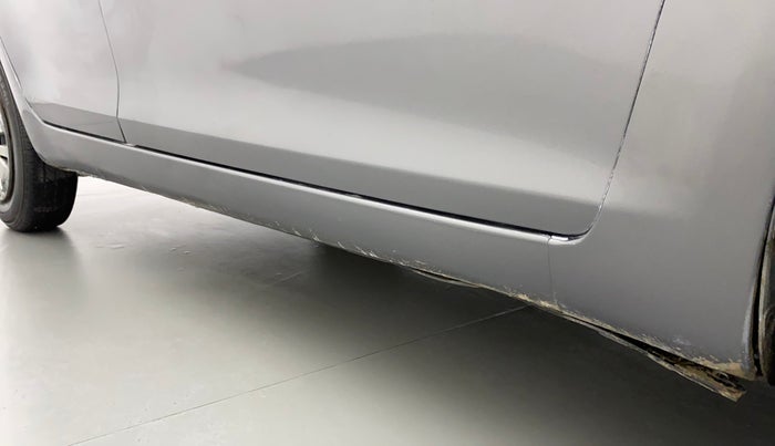 2014 Maruti Swift Dzire VDI, Diesel, Manual, 1,22,688 km, Right running board - Slightly rusted