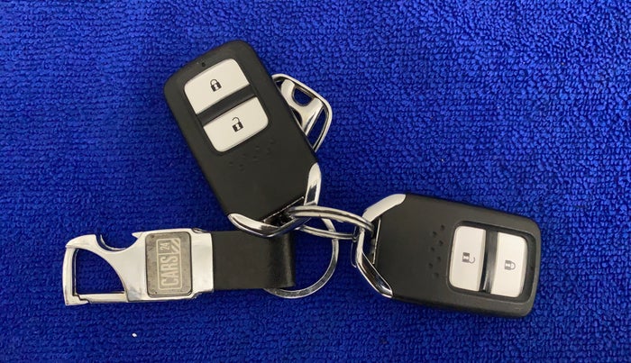 2020 Honda WR-V 1.2L I-VTEC VX MT, Petrol, Manual, 42,897 km, Key Close Up