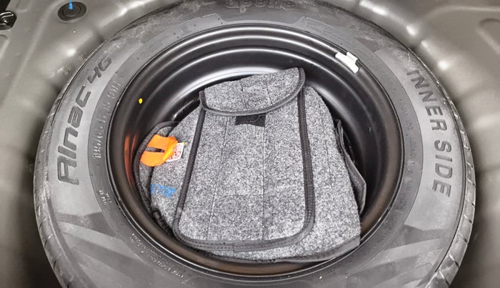 2023 Hyundai VENUE SX (O) 1.0 TURBO DCT, Petrol, Automatic, 34,178 km, Spare Tyre