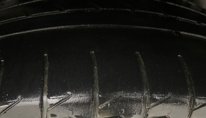 2018 Maruti S Cross ZETA 1.3, Diesel, Manual, 71,934 km, Left Rear Tyre Tread