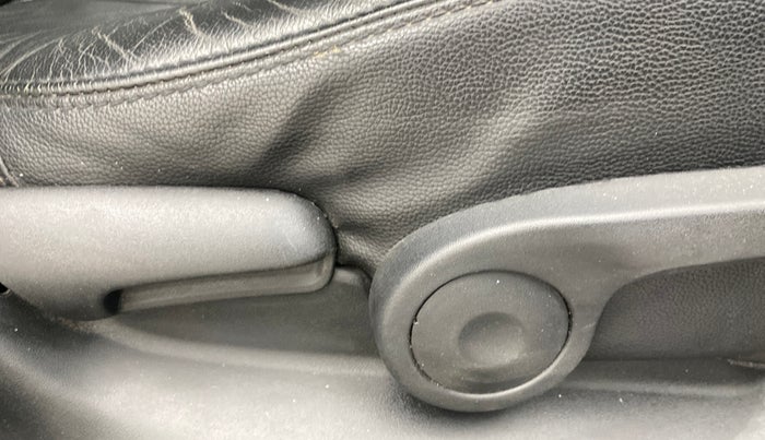 2018 Maruti S Cross ZETA 1.3, Diesel, Manual, 71,934 km, Driver Side Adjustment Panel