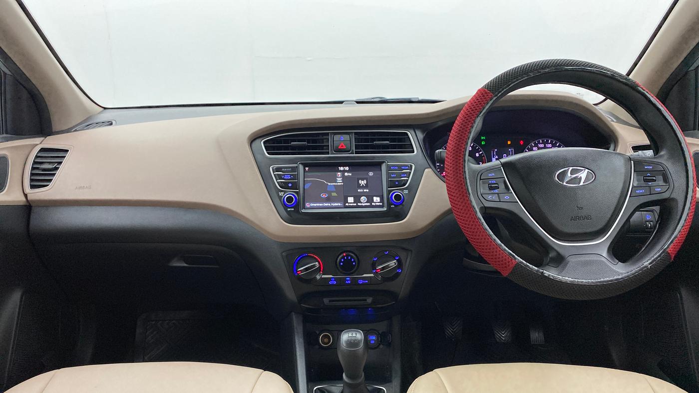 2019 Hyundai Elite i20 SPORTZ PLUS 1.2, Petrol, Manual, 22,205 km, Dashboard