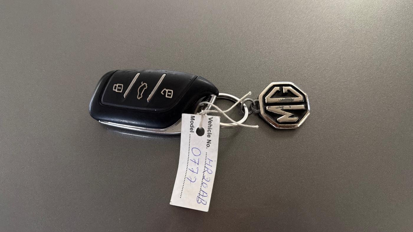 2022 MG ASTOR SAVVY 1.5 CVT, Petrol, Automatic, 42,582 km, Key Close Up
