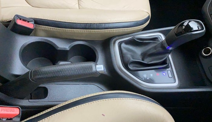 2017 Hyundai Creta SX PLUS AT 1.6 PETROL, Petrol, Automatic, 55,620 km, Gear Lever