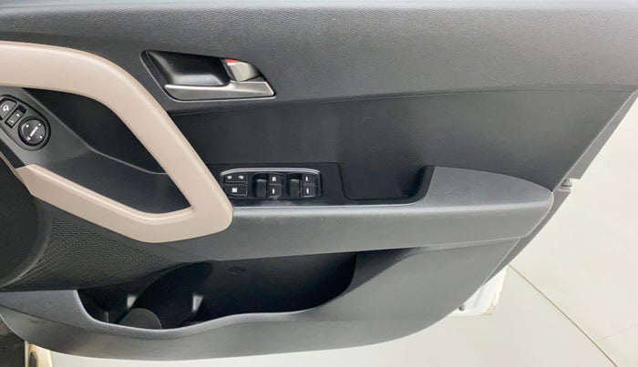 2017 Hyundai Creta SX PLUS AT 1.6 PETROL, Petrol, Automatic, 55,620 km, Driver Side Door Panels Control