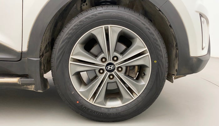2017 Hyundai Creta SX PLUS AT 1.6 PETROL, Petrol, Automatic, 55,620 km, Right Front Wheel
