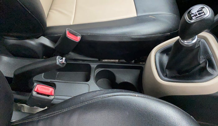 2019 Hyundai Grand i10 SPORTZ 1.2 KAPPA VTVT, Petrol, Manual, 38,624 km, Gear Lever