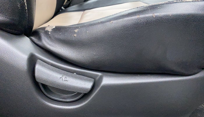 2019 Hyundai Grand i10 SPORTZ 1.2 KAPPA VTVT, Petrol, Manual, 38,624 km, Driver Side Adjustment Panel