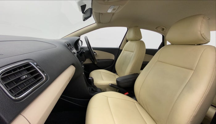 2018 Skoda Rapid AMBITION 1.6 MPI AT, Petrol, Automatic, 69,013 km, Right Side Front Door Cabin