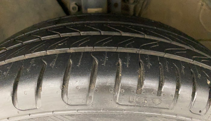 2018 Skoda Rapid AMBITION 1.6 MPI AT, Petrol, Automatic, 69,013 km, Left Front Tyre Tread